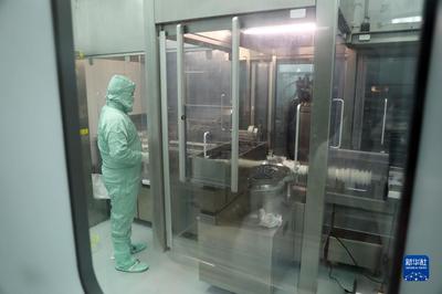 探访埃及本土化生产中国新冠疫苗工厂